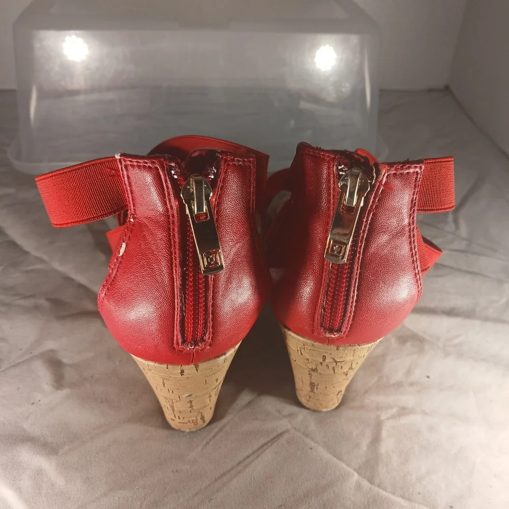 Liz Claiborne Womens Red Strappy Elastic Cork‎ Wedge Sandals Size 8M Back Zip